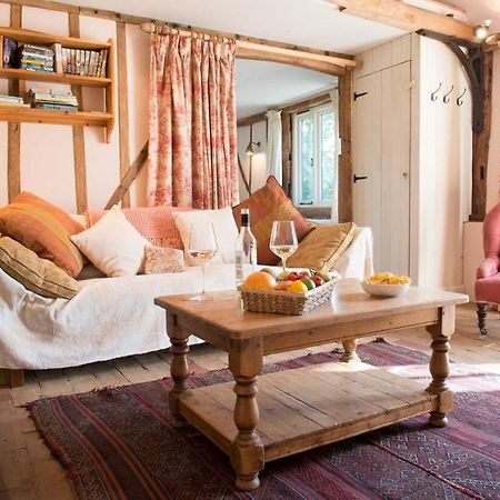 Bromans Barn A Beautiful Cottage By The Sea And Cudmore Nature Reserve เวสต์เมอร์ซี ภายนอก รูปภาพ