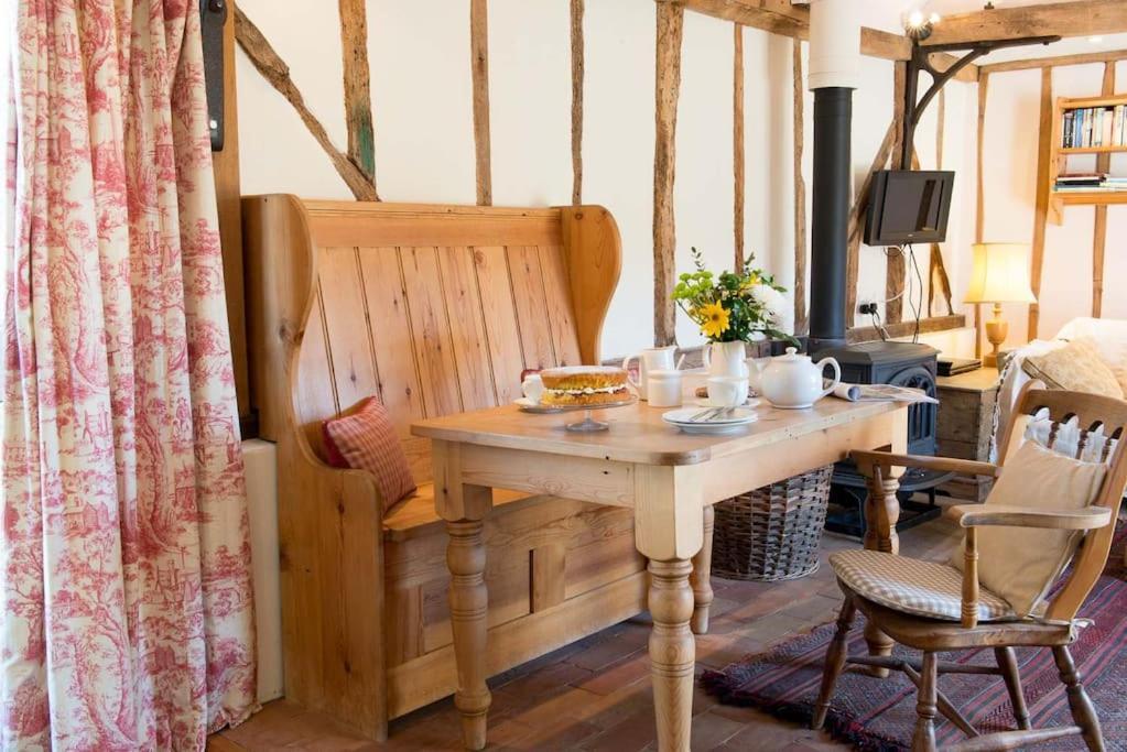 Bromans Barn A Beautiful Cottage By The Sea And Cudmore Nature Reserve เวสต์เมอร์ซี ภายนอก รูปภาพ