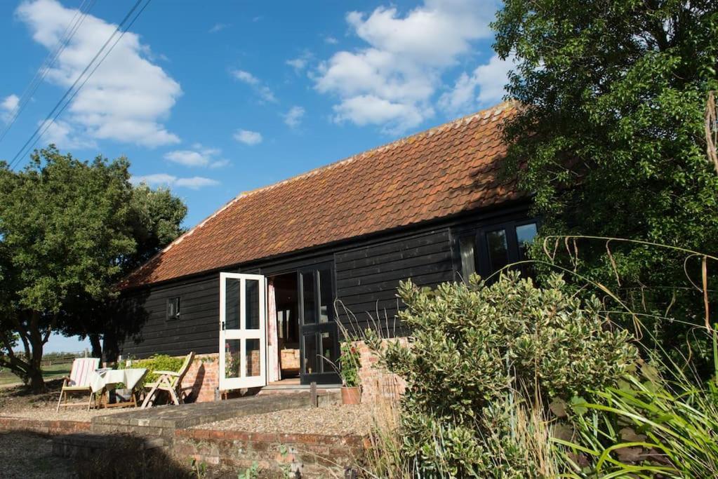 Bromans Barn A Beautiful Cottage By The Sea And Cudmore Nature Reserve เวสต์เมอร์ซี ภายนอก รูปภาพ