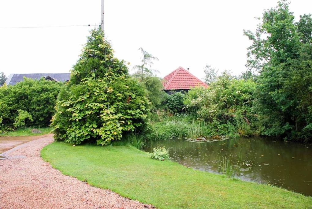 Bromans Barn A Beautiful Cottage By The Sea And Cudmore Nature Reserve เวสต์เมอร์ซี ภายนอก รูปภาพ